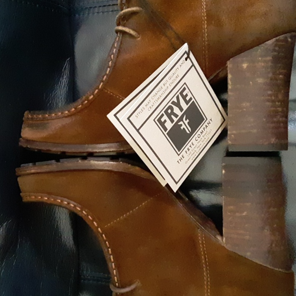 New FRYE BOOTS - Picture 5 of 13